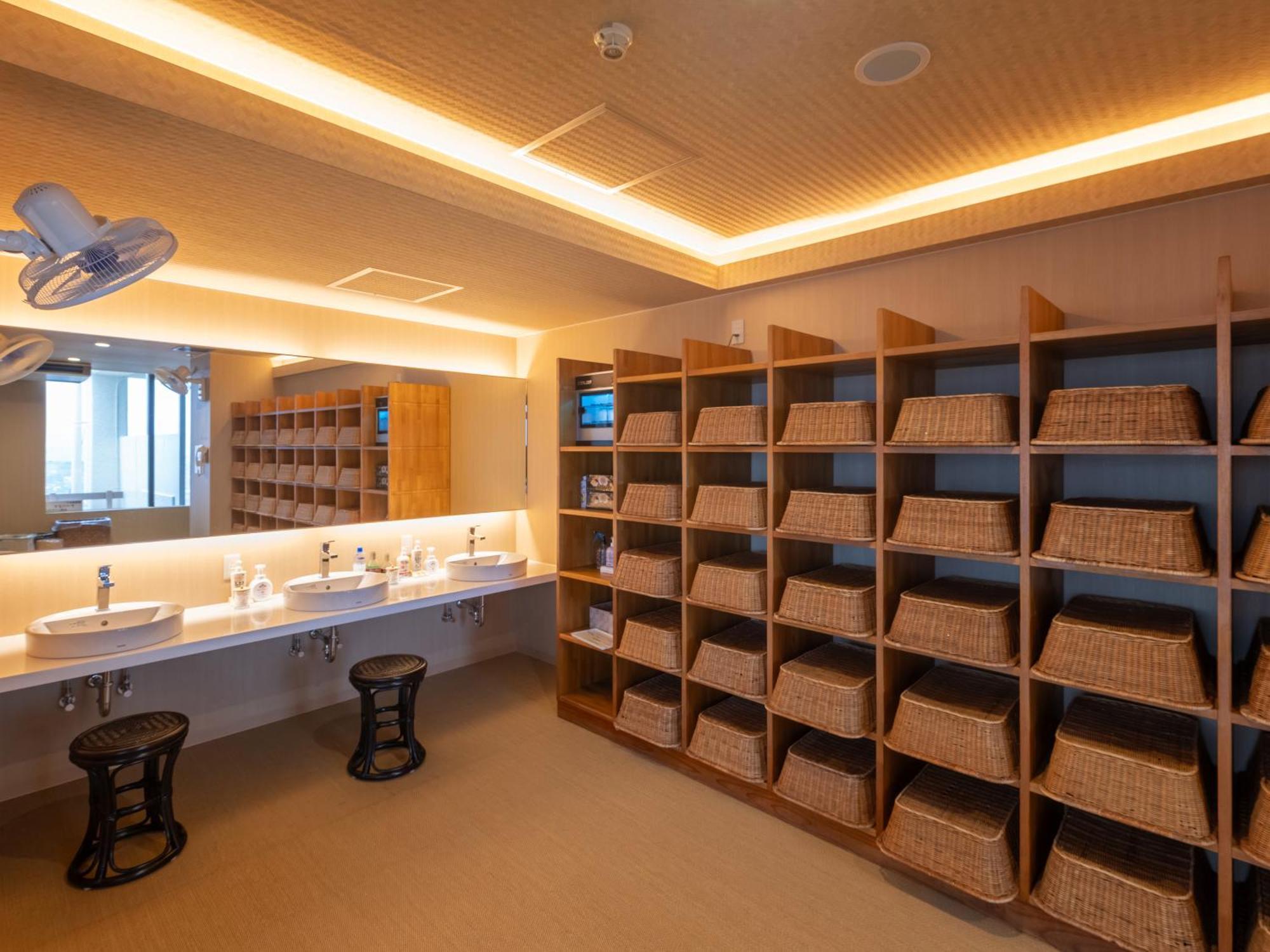 Mikuma Hotel Хита Экстерьер фото